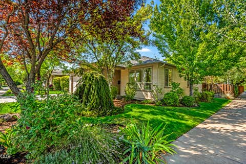 Tiny photo for 2960 NE Conners Avenue, Bend, OR 97701 (MLS # 220227427)
