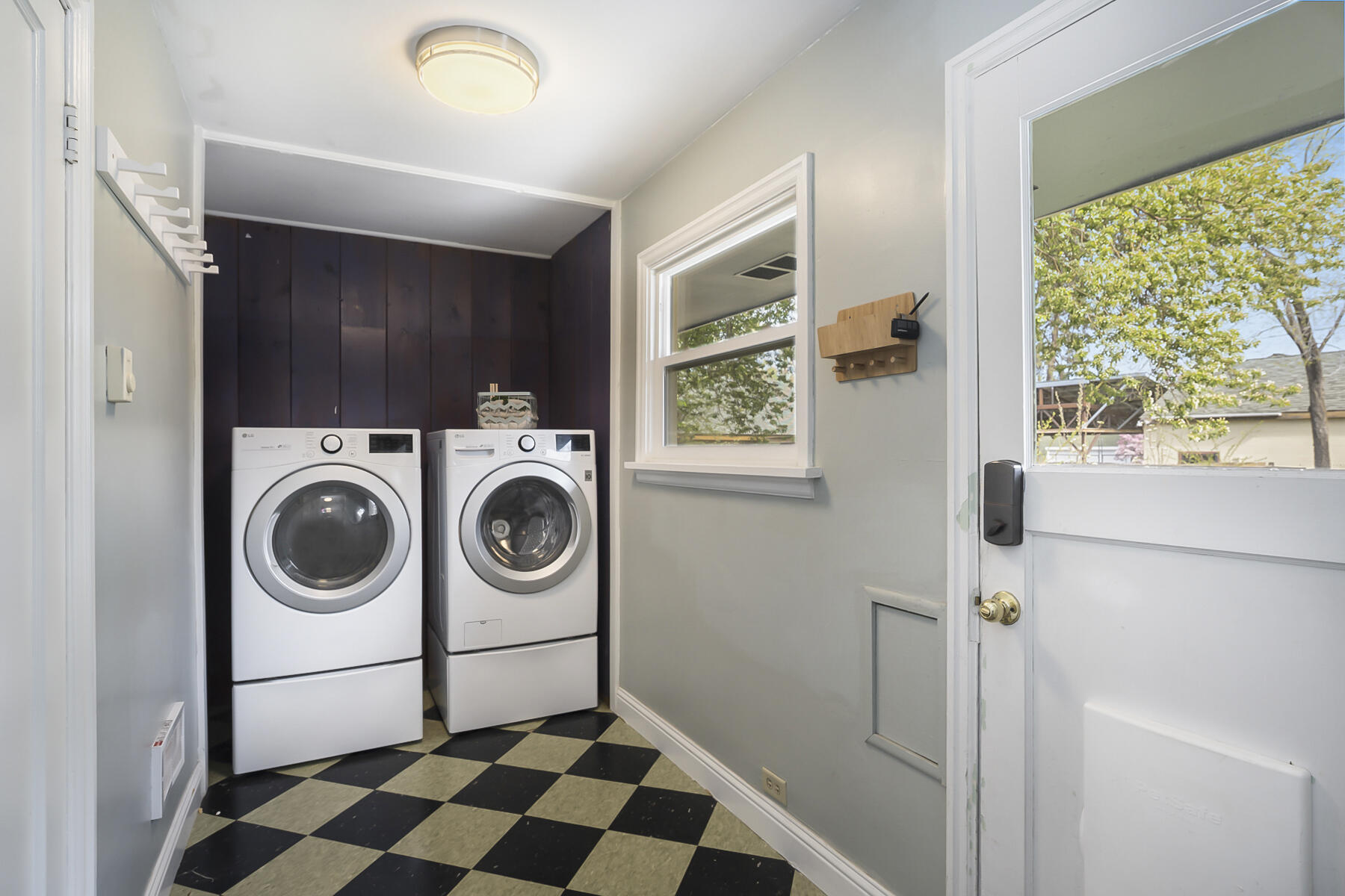 Center - Residential