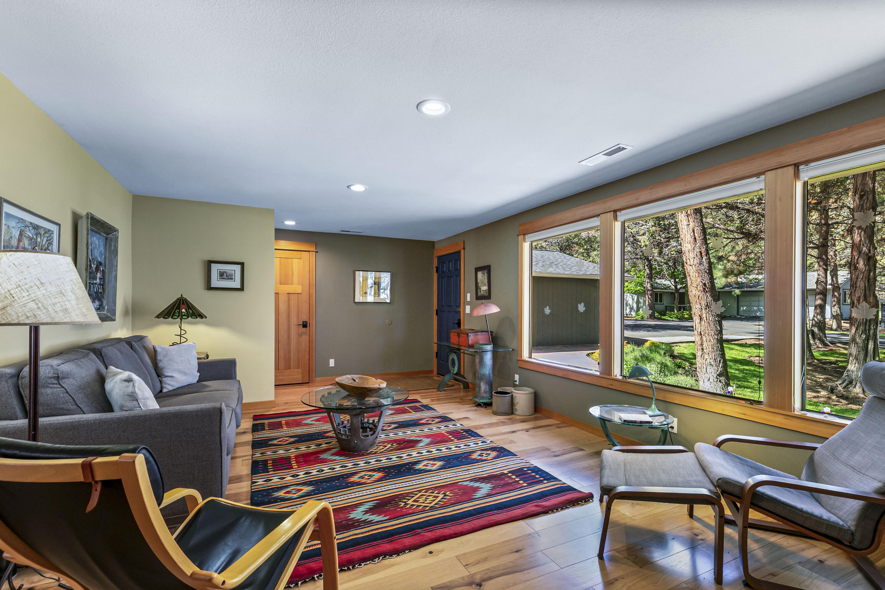 61292 Robin Hood Lane