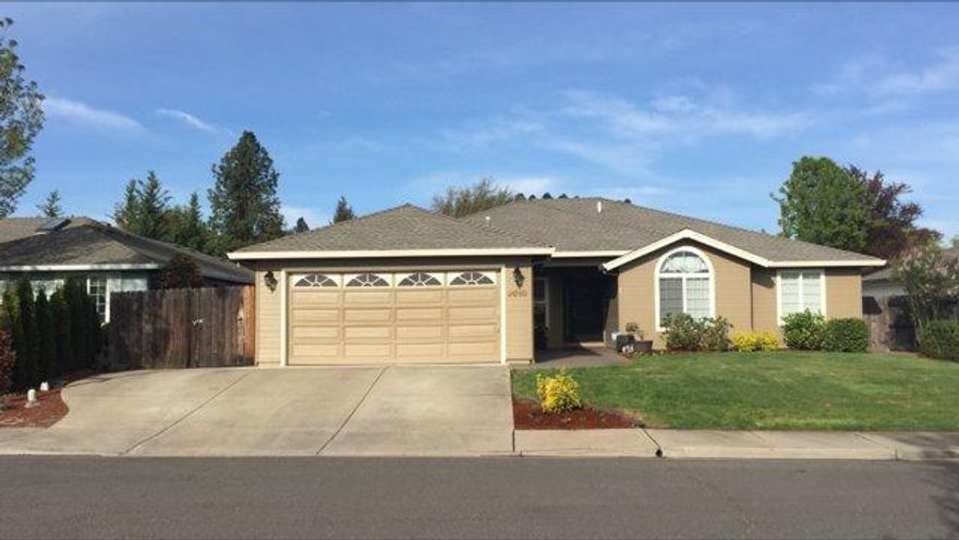Looking for that immaculate SW Medford 4 bedroom home? Look no further! This home has an amazing open concept floor plan perfect for entertaining. The kitchen includes gorgeous stainless steel appliances, a large island w/ eating bar, gas/range/oven, and large dining area. The great room includes a floor to ceiling corner stone gas fireplace w/ raised hearth & mantel. Hardwood floors are in the entry, dining kitchen, hallway. Bedrooms & great room are carpeted for warmth. Master Suite includes large walk-in closet & slider to pool & patio. The backyard features a quality gunite in-ground swimming pool, large covered patio w/ an amazing outdoor wetbar with lighted cabinetry & plumbed for a mini-fridge. The pool includes a new pump house & new lights. Home has newer exterior & interior paint; and did I forget RV Parking. Must See!