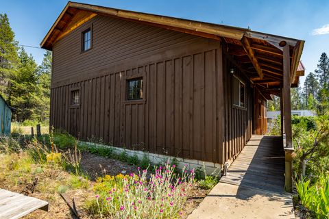 Tiny photo for 52140 Elderberry Lane, La Pine, OR 97739 (MLS # 220202397)