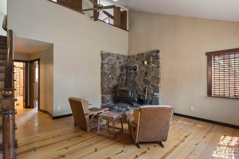 Tiny photo for 52140 Elderberry Lane, La Pine, OR 97739 (MLS # 220202397)