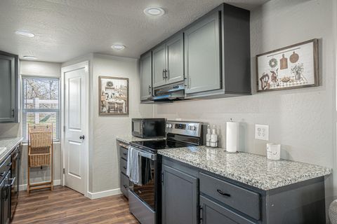 Tiny photo for 26960 Highway 62, Trail, OR 97541 (MLS # 220214082)