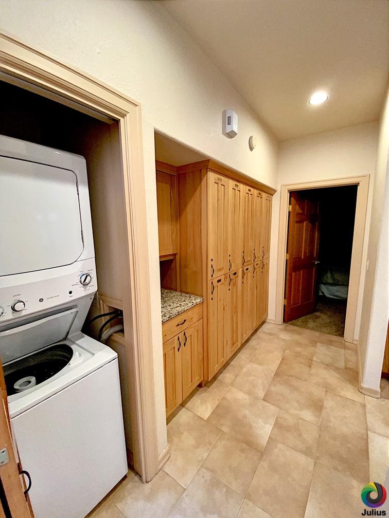 StoneTH - Residential