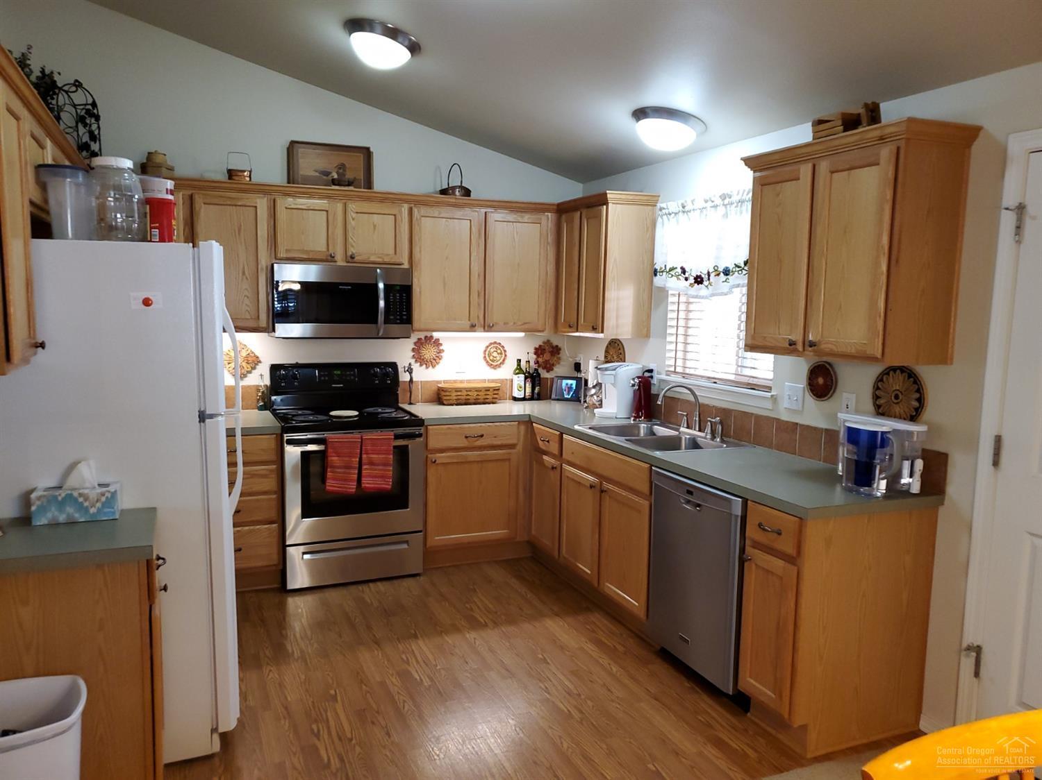 Golden Horseshoe - Residential