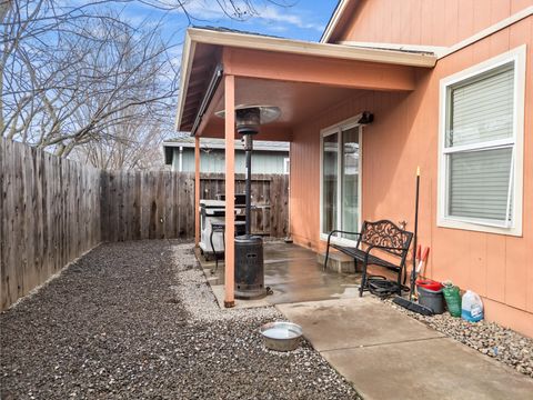 Tiny photo for 18 Scholarship Way, Medford, OR 97501 (MLS # 220215604)