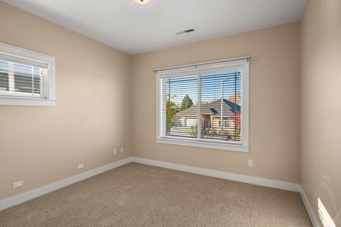 Tiny photo for 488 Quail Run, Eagle Point, OR 97524 (MLS # 220212082)