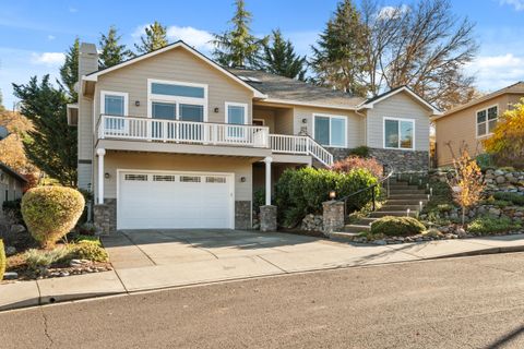 Tiny photo for 488 Quail Run, Eagle Point, OR 97524 (MLS # 220212082)