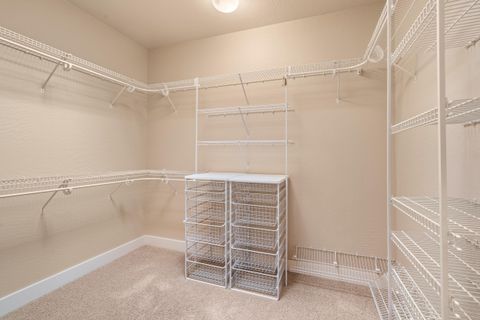 Tiny photo for 488 Quail Run, Eagle Point, OR 97524 (MLS # 220212082)