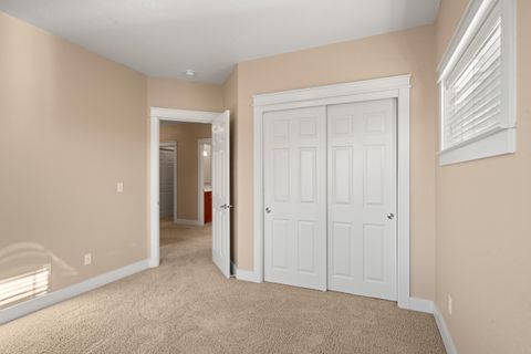 Tiny photo for 488 Quail Run, Eagle Point, OR 97524 (MLS # 220212082)