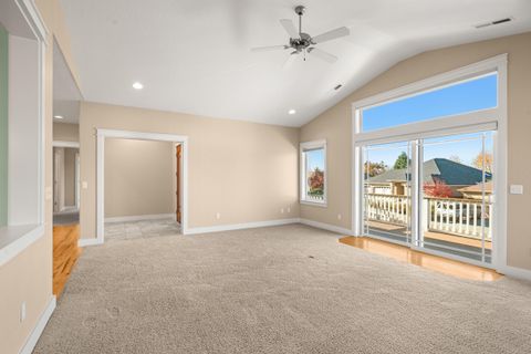 Tiny photo for 488 Quail Run, Eagle Point, OR 97524 (MLS # 220212082)