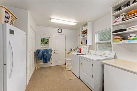 Tiny photo for 1871 McCullough Creek Road, Glendale, OR 97442 (MLS # 220212074)