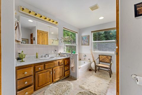 Tiny photo for 1871 McCullough Creek Road, Glendale, OR 97442 (MLS # 220212074)