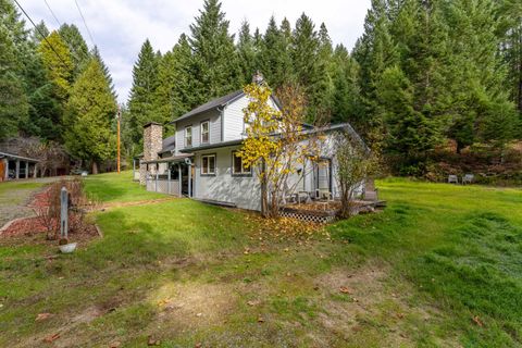 Tiny photo for 1871 McCullough Creek Road, Glendale, OR 97442 (MLS # 220212074)