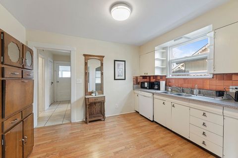 Tiny photo for 813 E 9th Street, Medford, OR 97504 (MLS # 220217418)