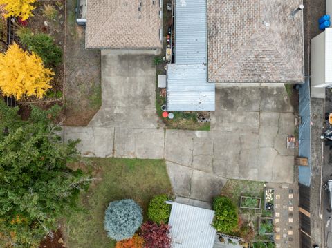 Tiny photo for 1294 Corona Avenue, Medford, OR 97504 (MLS # 220211582)