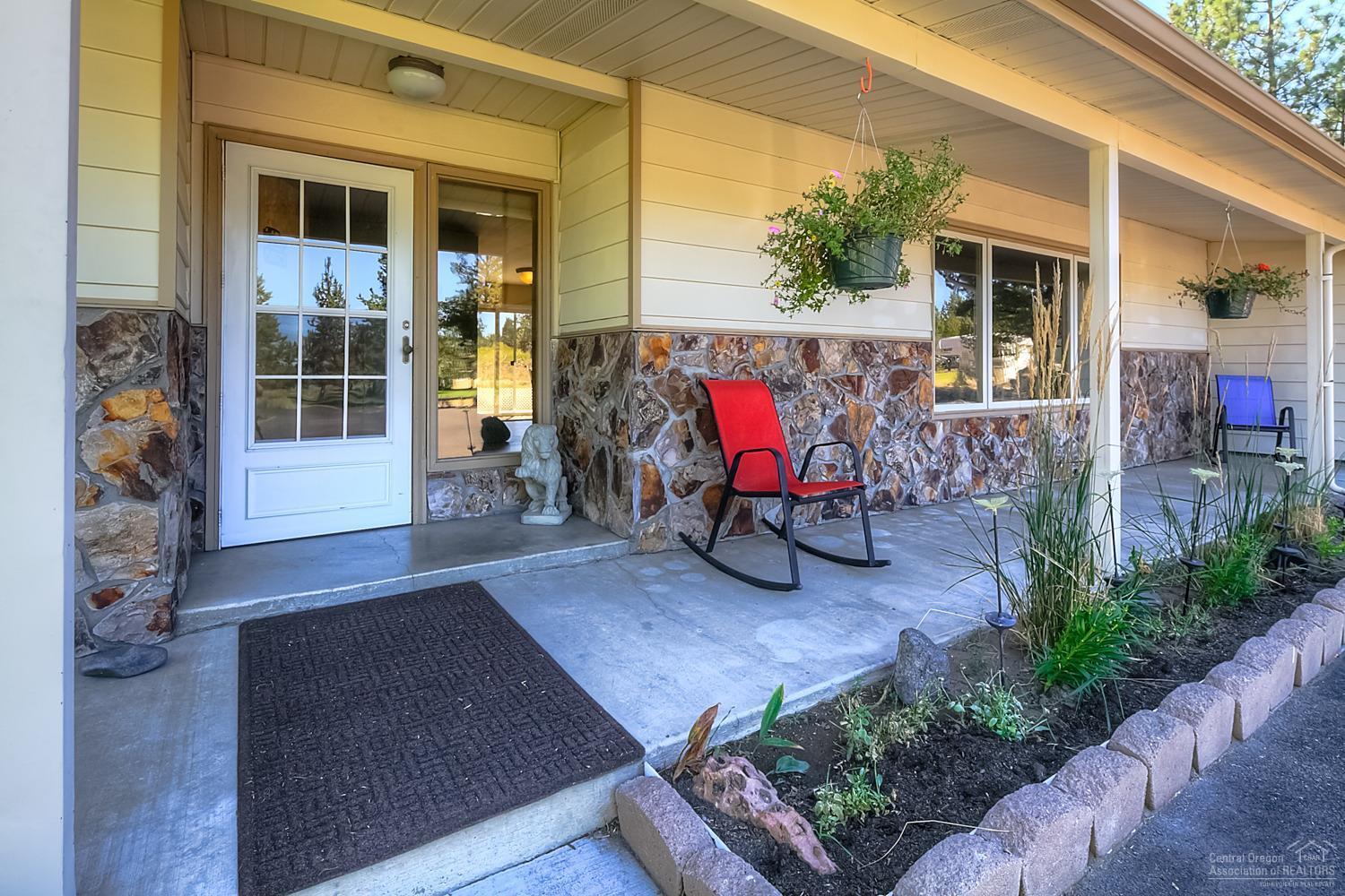 Cline Falls Oasis - Residential