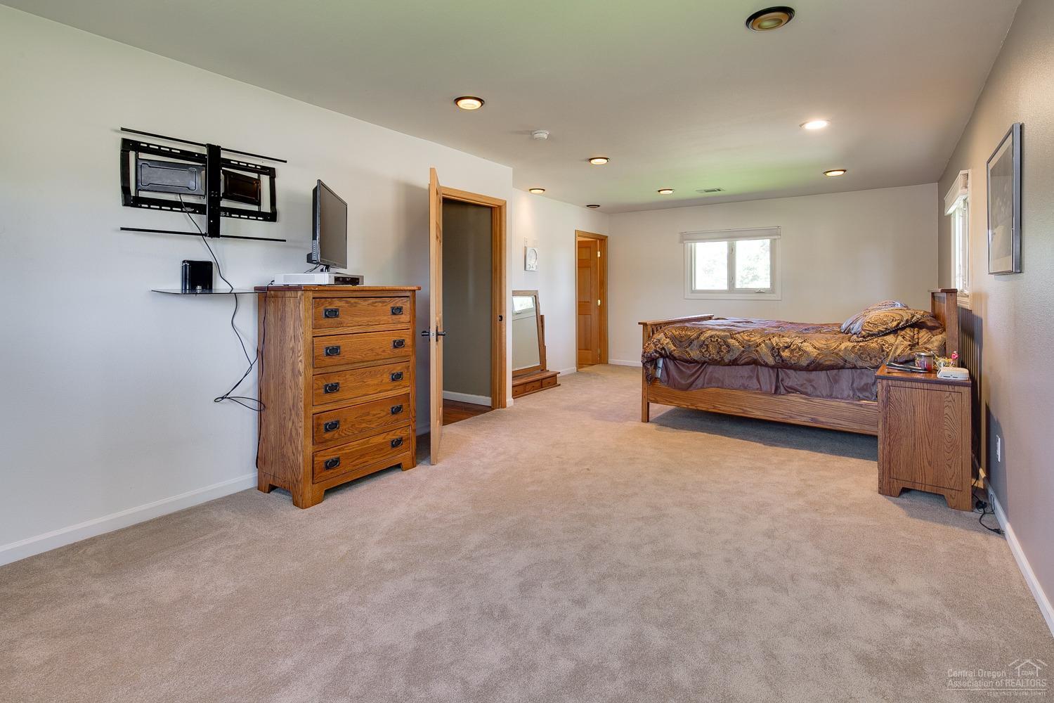 Cline Falls Oasis - Residential