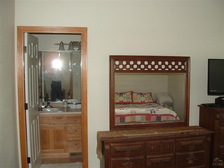 Country View Est - Residential