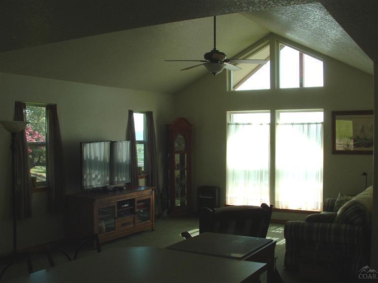 Country View Est - Residential