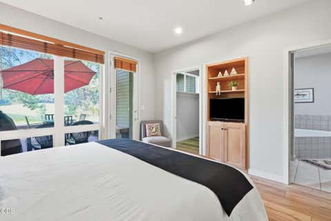 Tiny photo for 60527 Seventh Mountain Drive, Bend, OR 97702 (MLS # 220226570)