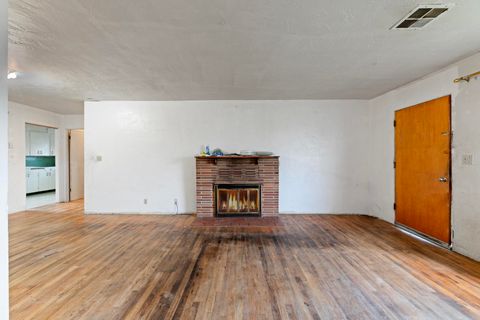 Tiny photo for 2819 Connell Avenue, Medford, OR 97501 (MLS # 220213285)