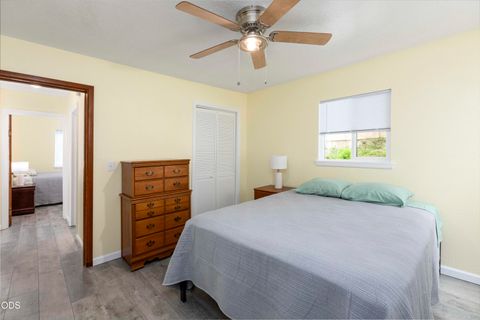 Tiny photo for 620 Meadow Lane, Brookings, OR 97415 (MLS # 220223888)