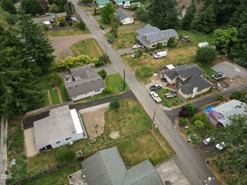 Tiny photo for 620 Meadow Lane, Brookings, OR 97415 (MLS # 220223888)