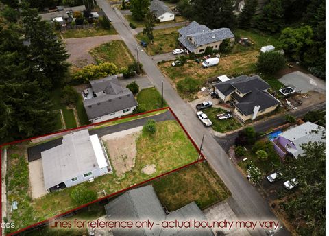 Tiny photo for 620 Meadow Lane, Brookings, OR 97415 (MLS # 220223888)