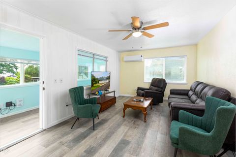 Tiny photo for 620 Meadow Lane, Brookings, OR 97415 (MLS # 220223888)