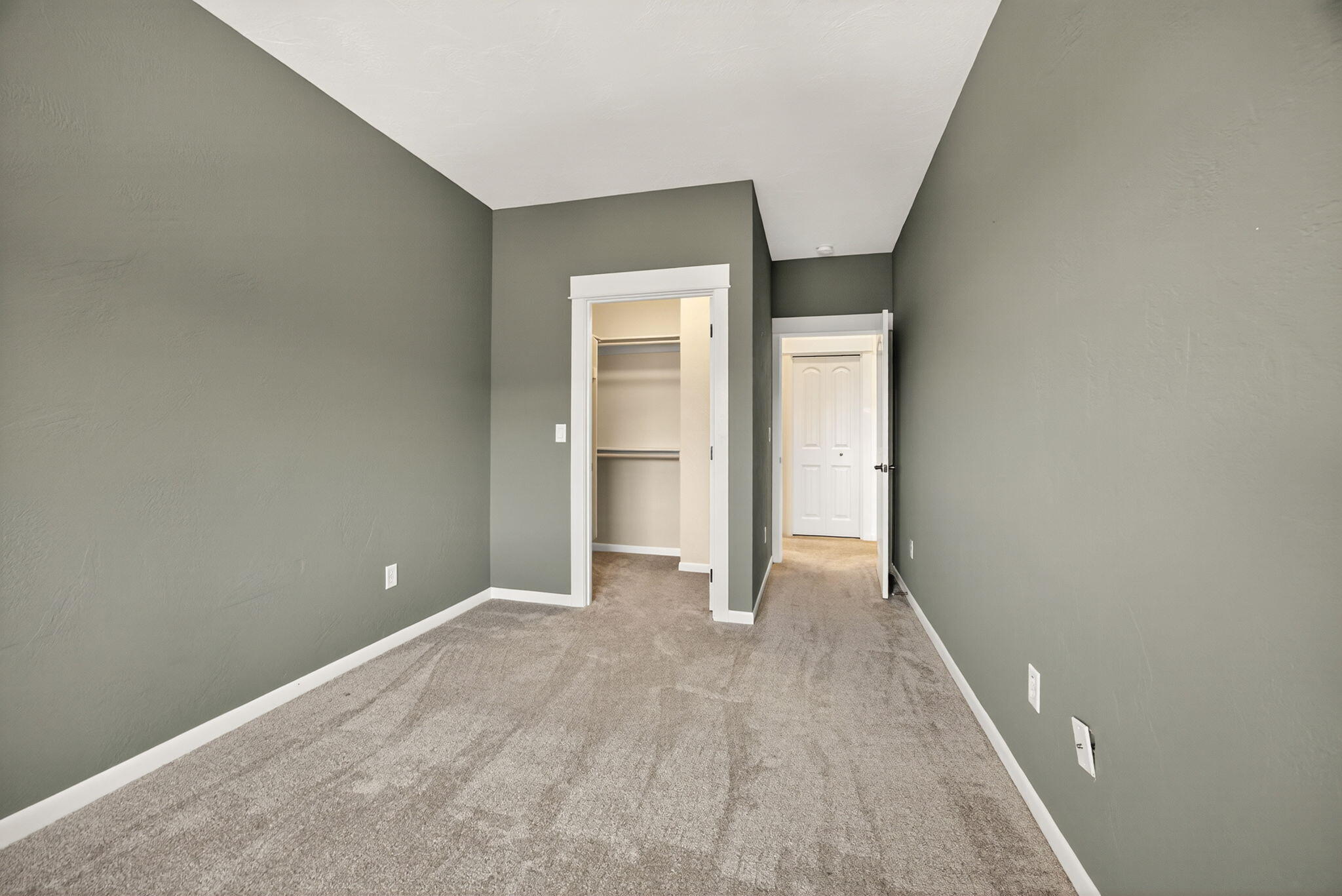 Meadowbrook Park II At North Mountain - Residential