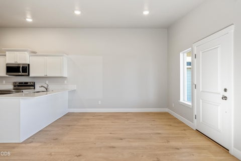 Tiny photo for 3996 SW Obsidian Place #138, Redmond, OR 97756 (MLS # 220229883)