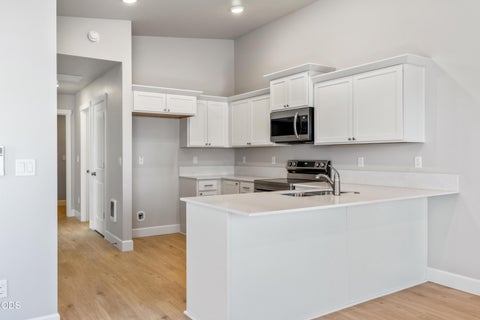 Tiny photo for 3996 SW Obsidian Place #138, Redmond, OR 97756 (MLS # 220229883)