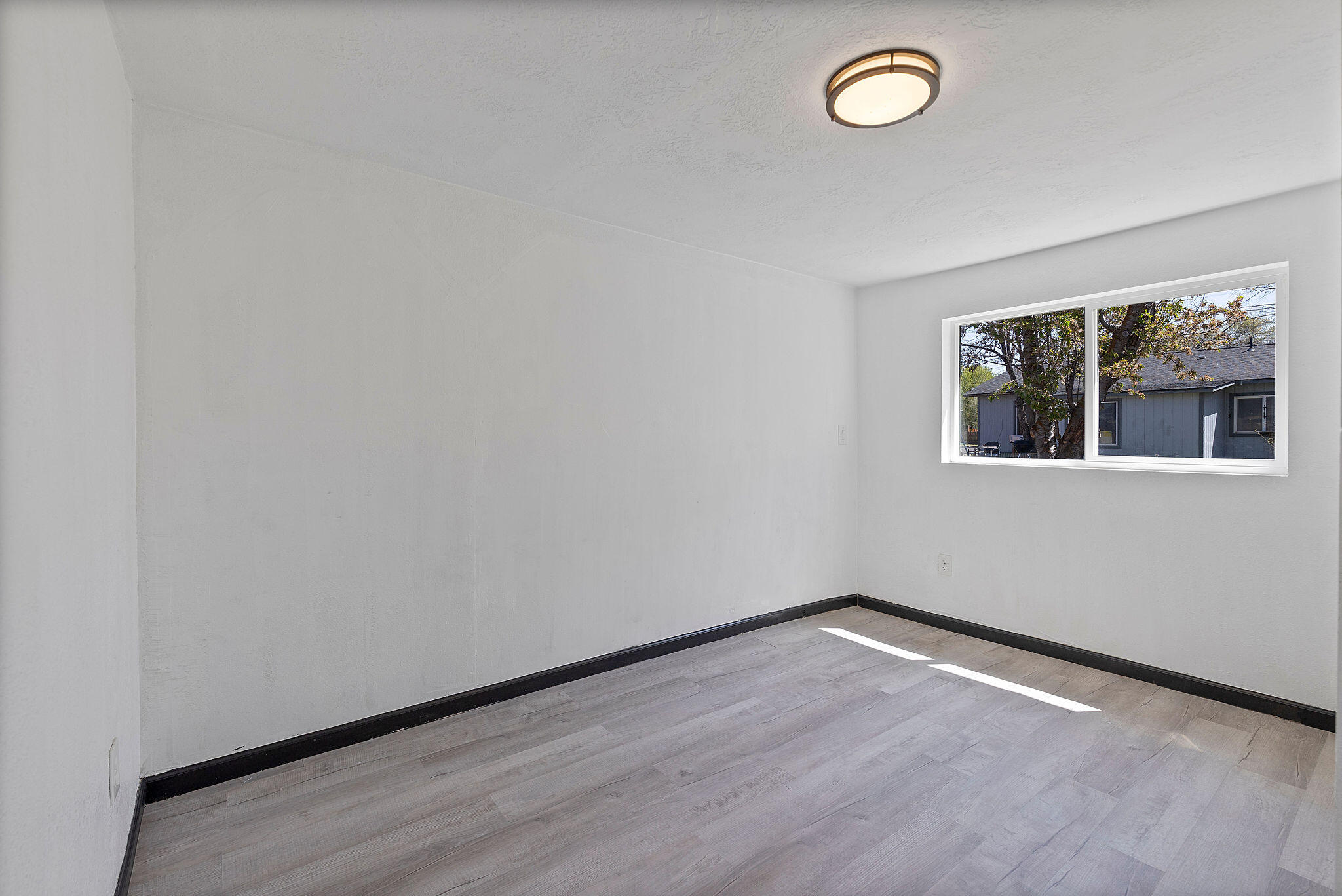 PrineVille - Fifth - Residential