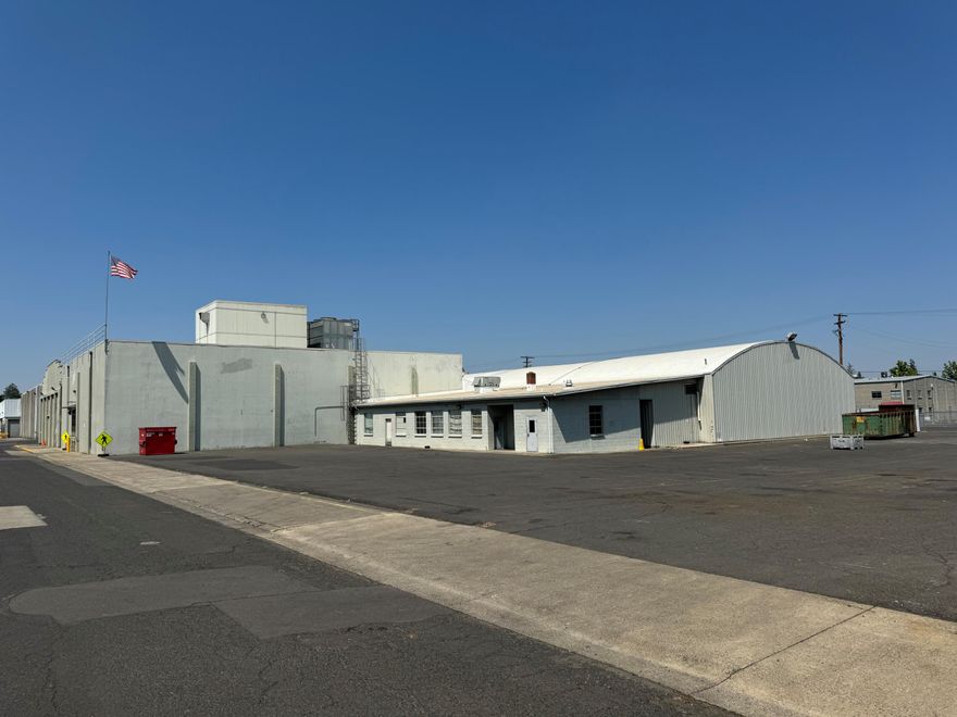 Former food processing facility with approximately 11,500 SF of high-ceiling cold storage space. Total building size is just over 40,000 SF, situated on 1.93 acres. New roof on most of the building. Over 25,000 SF of dry storage/warehouse space.