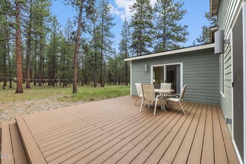 Tiny photo for 14431 Crossroads Loop, Sisters, OR 97759 (MLS # 220223050)
