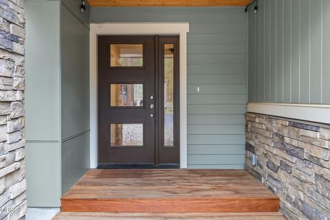 Tiny photo for 14431 Crossroads Loop, Sisters, OR 97759 (MLS # 220223050)