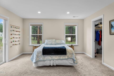 Tiny photo for 14431 Crossroads Loop, Sisters, OR 97759 (MLS # 220223050)