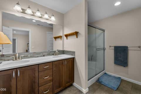 Tiny photo for 14431 Crossroads Loop, Sisters, OR 97759 (MLS # 220223050)