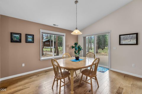 Tiny photo for 14431 Crossroads Loop, Sisters, OR 97759 (MLS # 220223050)