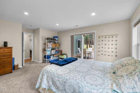 Tiny photo for 14431 Crossroads Loop, Sisters, OR 97759 (MLS # 220223050)