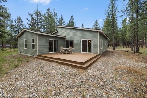 Tiny photo for 14431 Crossroads Loop, Sisters, OR 97759 (MLS # 220223050)