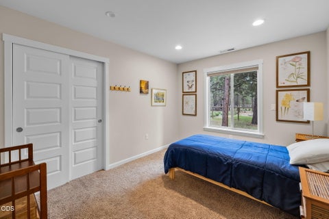 Tiny photo for 14431 Crossroads Loop, Sisters, OR 97759 (MLS # 220223050)