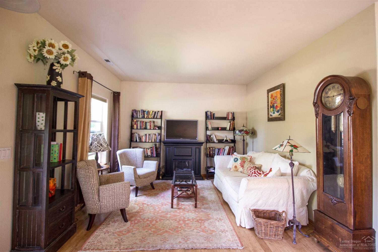 Larkspur - Residential