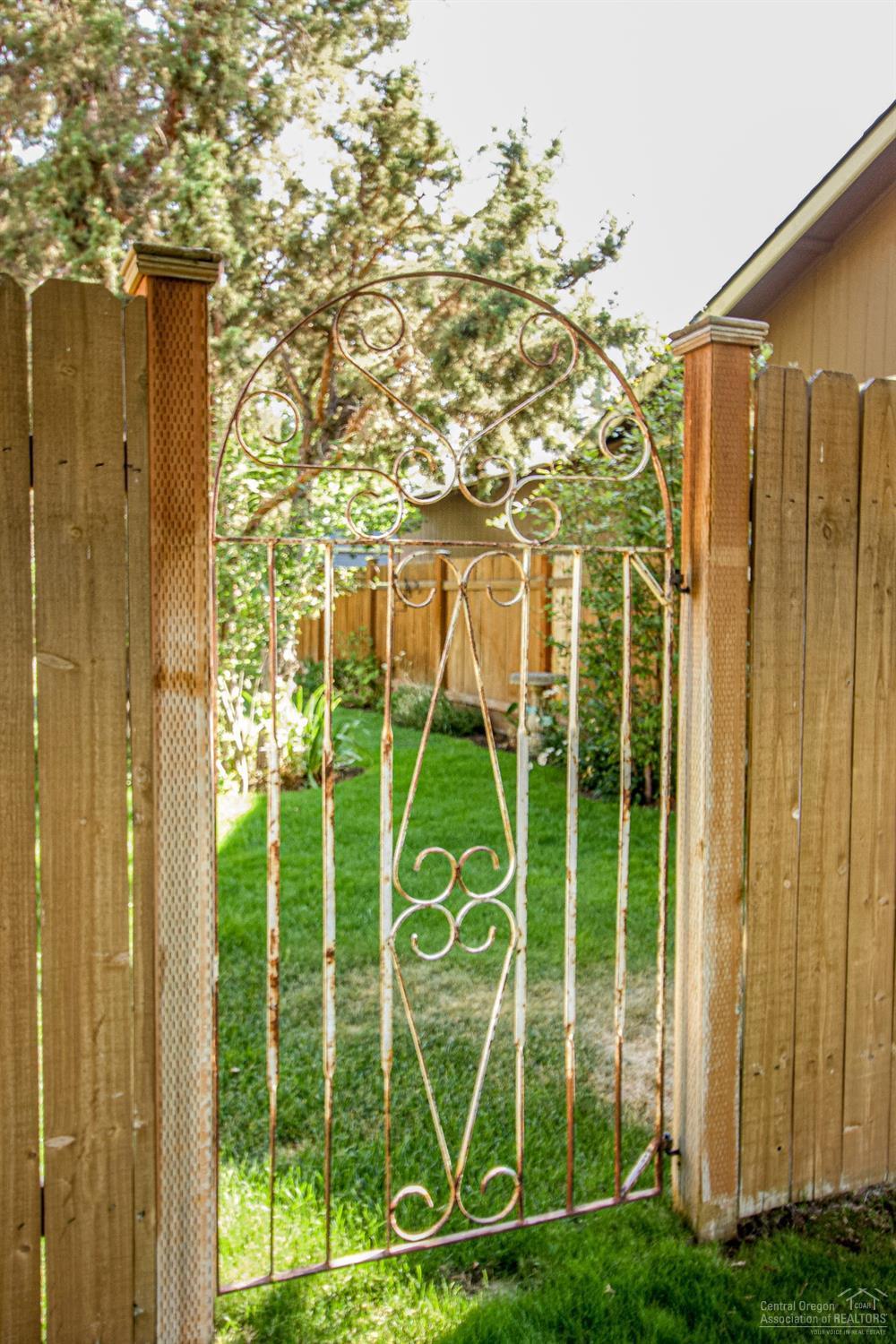 Larkspur - Residential