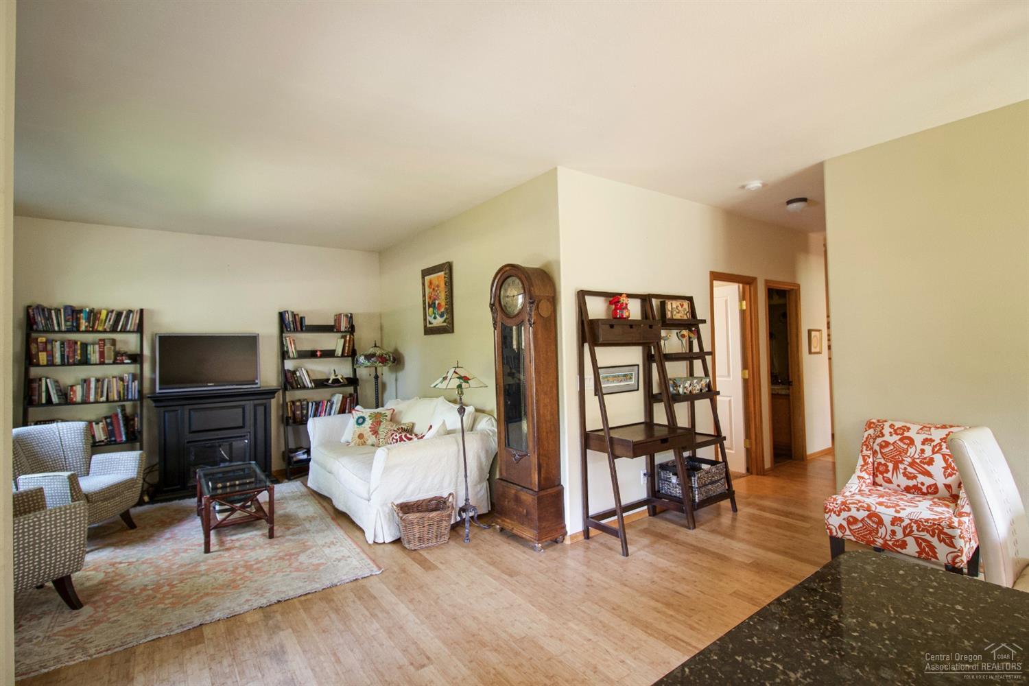 Larkspur - Residential