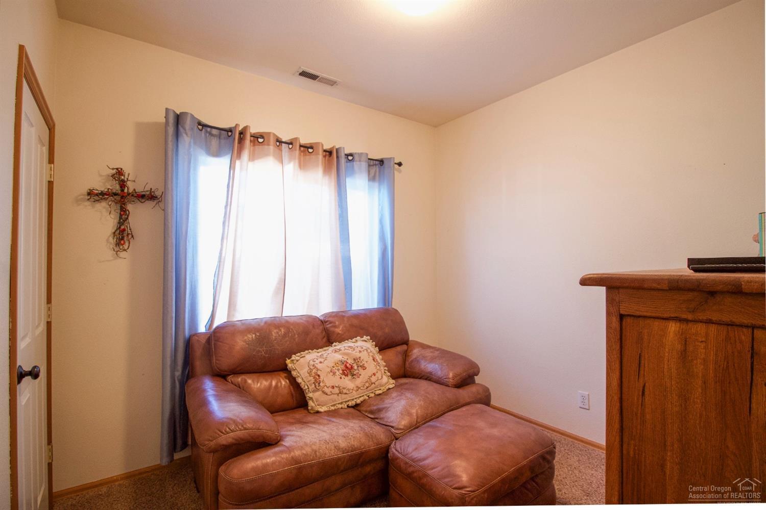 Larkspur - Residential