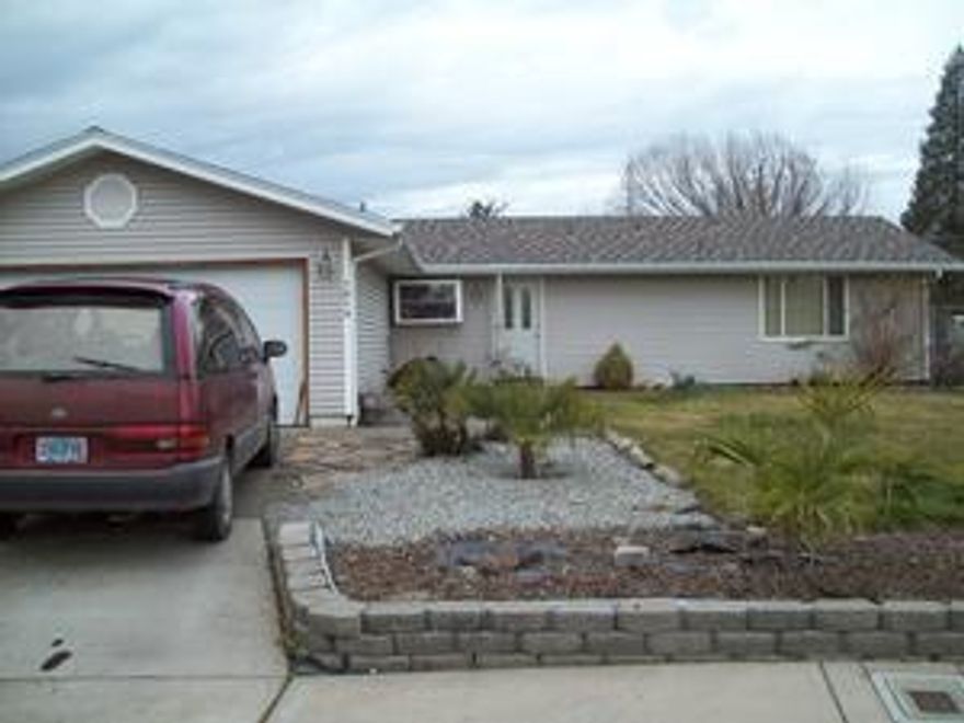 Updated home with a fantastic floor plan on a cul-de-sac. Great open kitchen with lots of storage, island, bay window and formal eating area. You're not cut off from the activities because of the large opening between cabinets where the counter serves as an eating bar in the 320 sf. living room (non-permitted and not included in sqft.)Beautiful ceramic and laminate floors,warm colors throughout and lots of natural light!Fully fenced yard with deck and 12x20 shed with power.