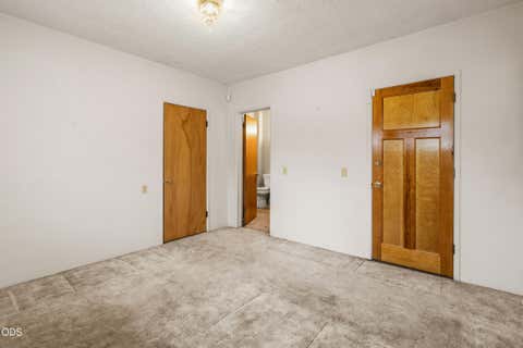 Tiny photo for 2850 Rogue River Highway, Grants Pass, OR 97527 (MLS # 220223936)
