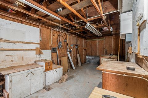 Tiny photo for 2850 Rogue River Highway, Grants Pass, OR 97527 (MLS # 220223936)